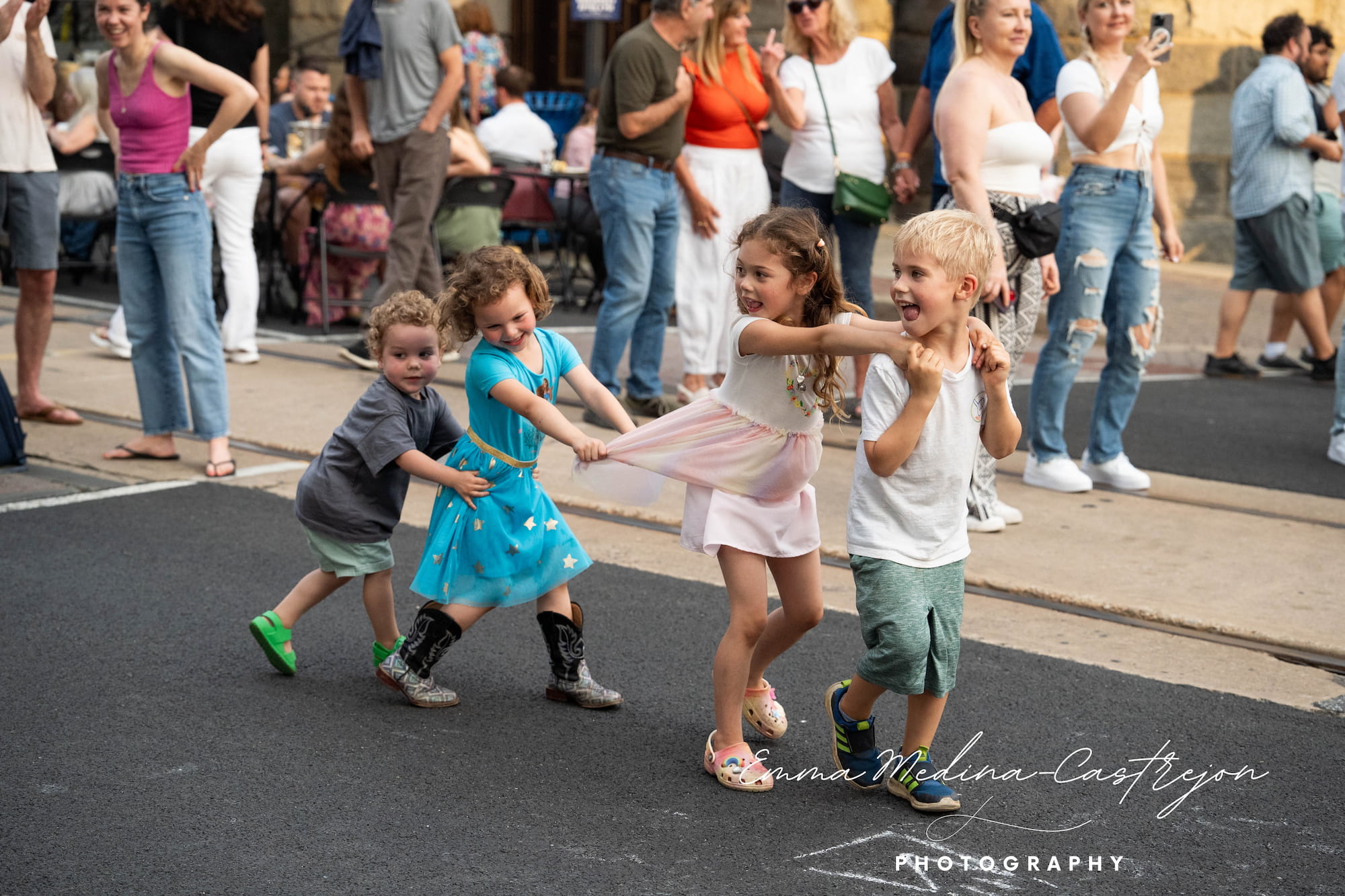 Family photography by Emma Medina-Castrejon